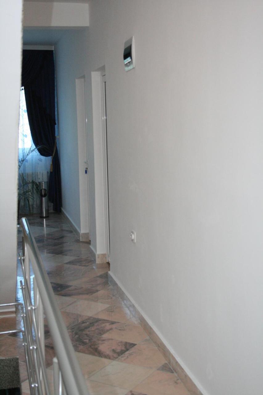 Manea Orsova Hotel Buitenkant foto