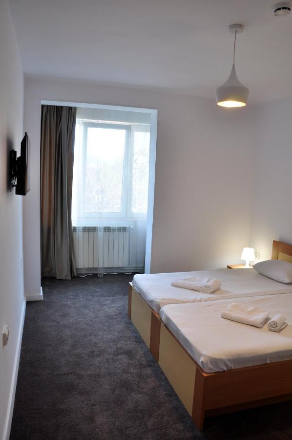 Manea Orsova Hotel Buitenkant foto