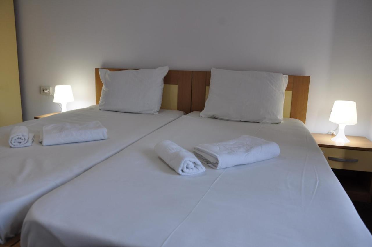 Manea Orsova Hotel Buitenkant foto