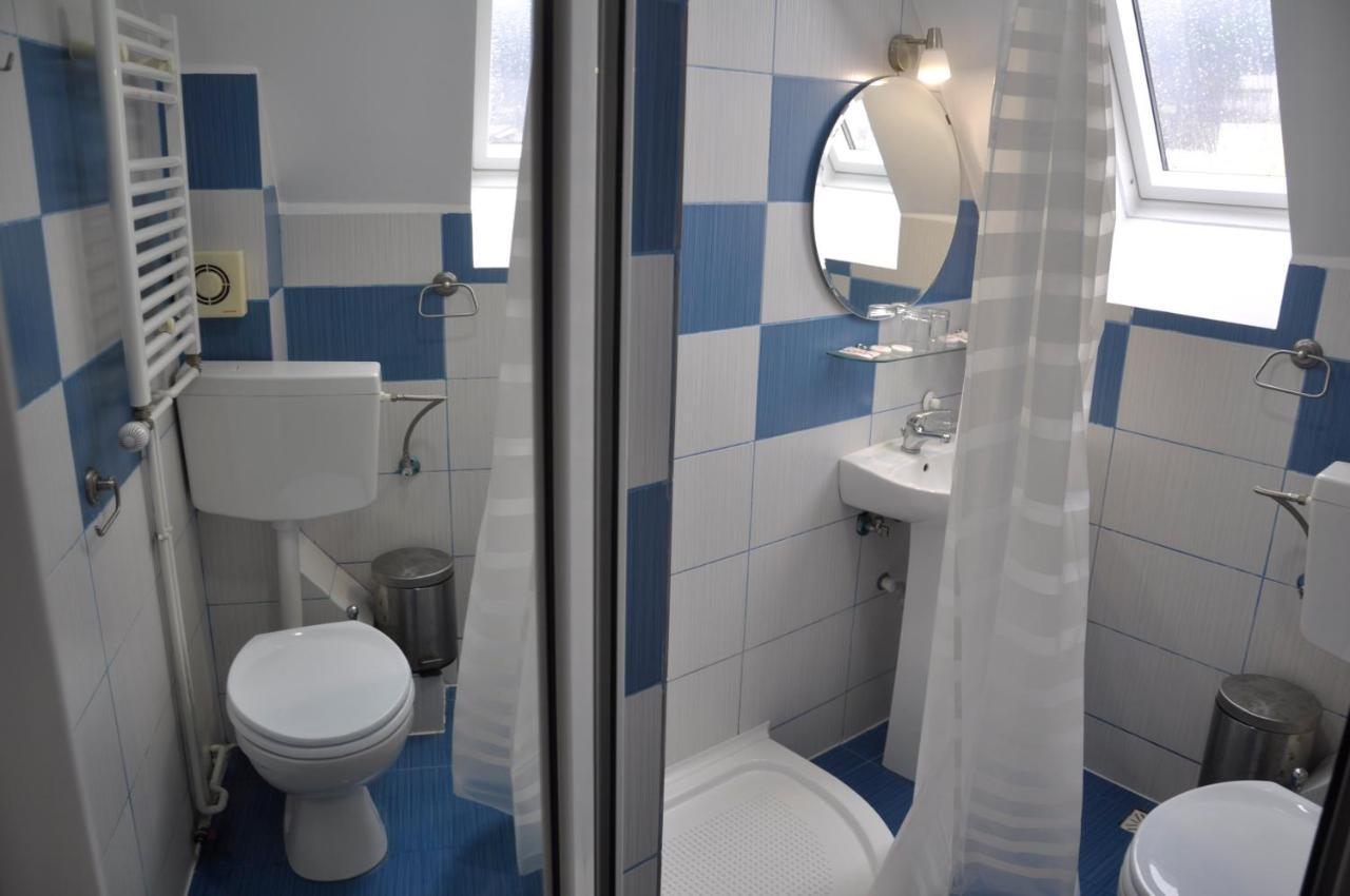 Manea Orsova Hotel Buitenkant foto