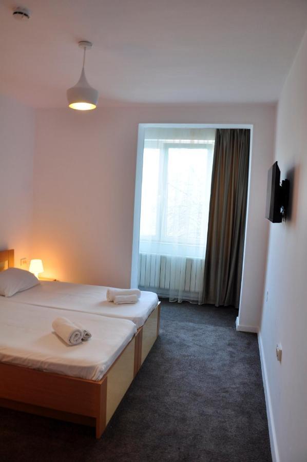 Manea Orsova Hotel Buitenkant foto