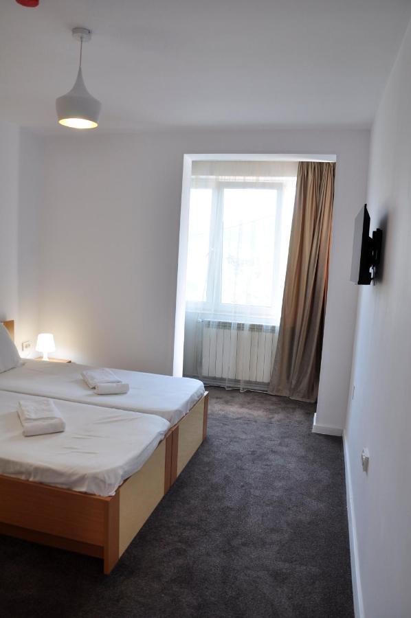 Manea Orsova Hotel Buitenkant foto