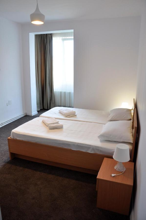 Manea Orsova Hotel Buitenkant foto