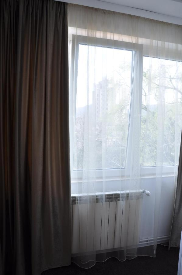 Manea Orsova Hotel Buitenkant foto